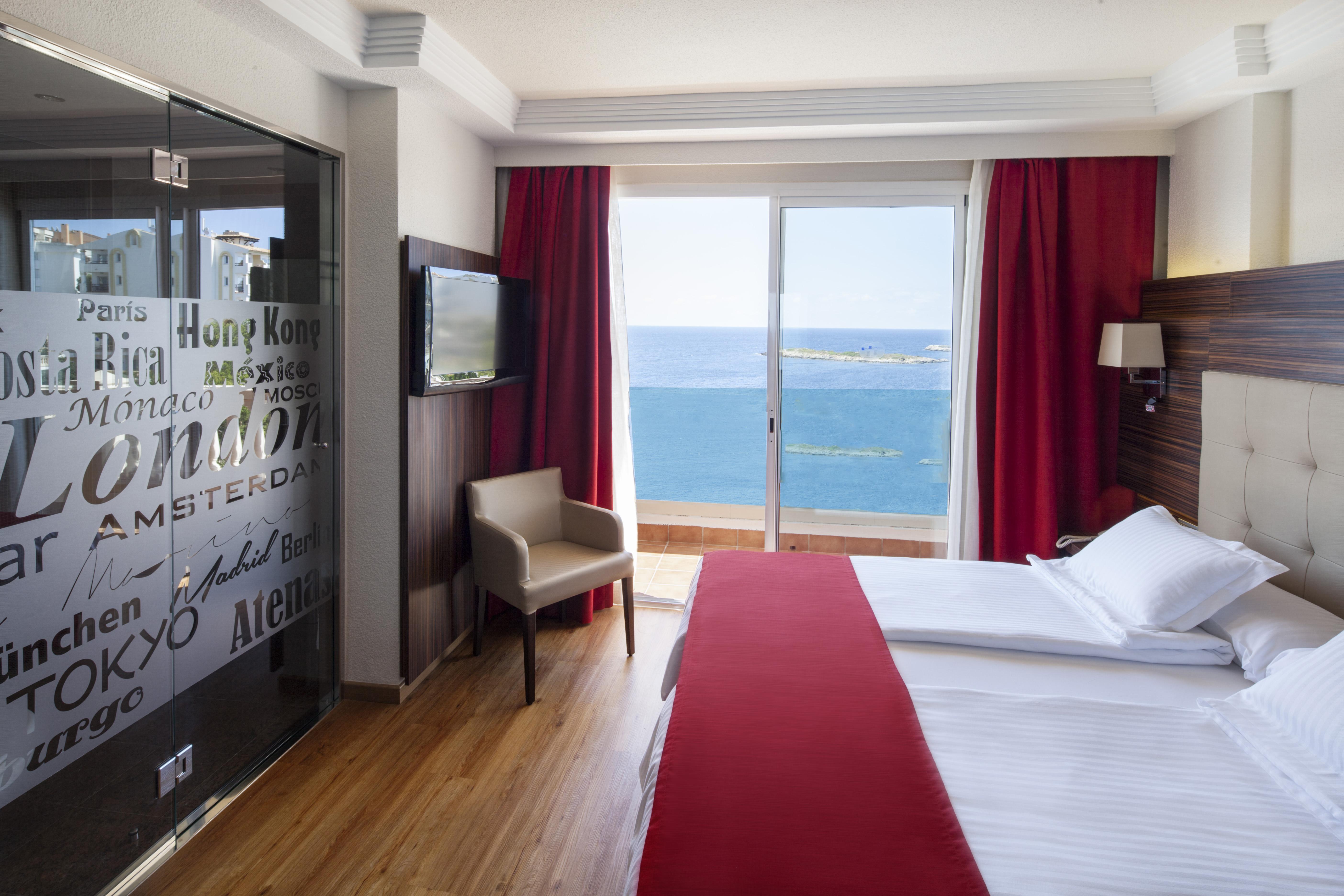 Europe Playa Marina - Adults Only Hotel Illetas Exterior photo