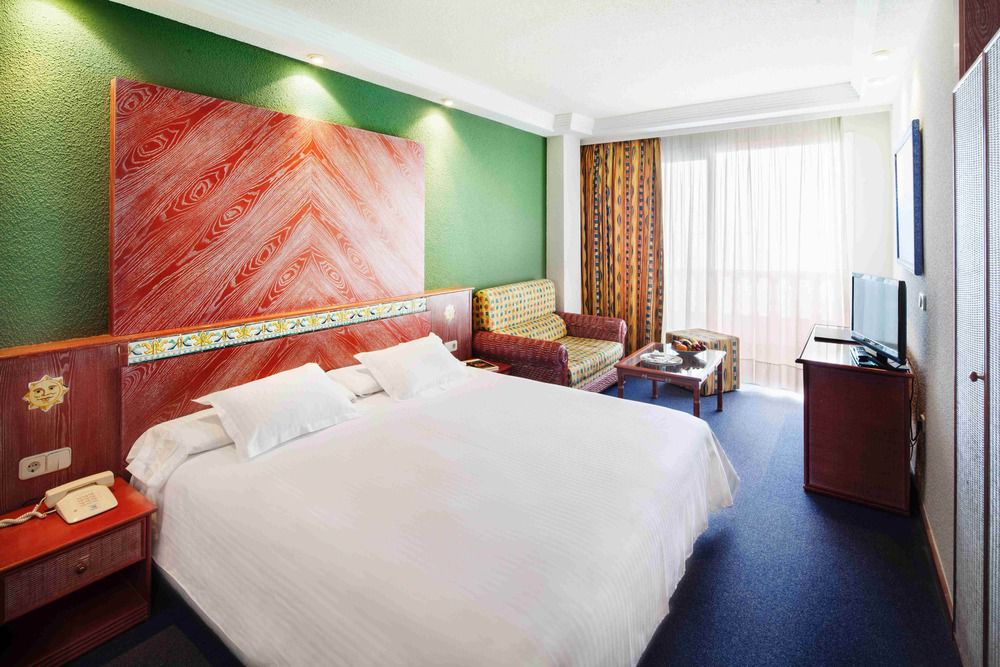 Europe Playa Marina - Adults Only Hotel Illetas Exterior photo